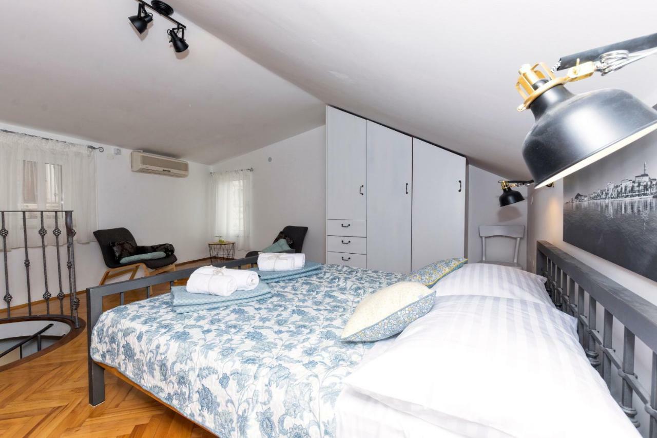 Old Split Apartment Екстер'єр фото
